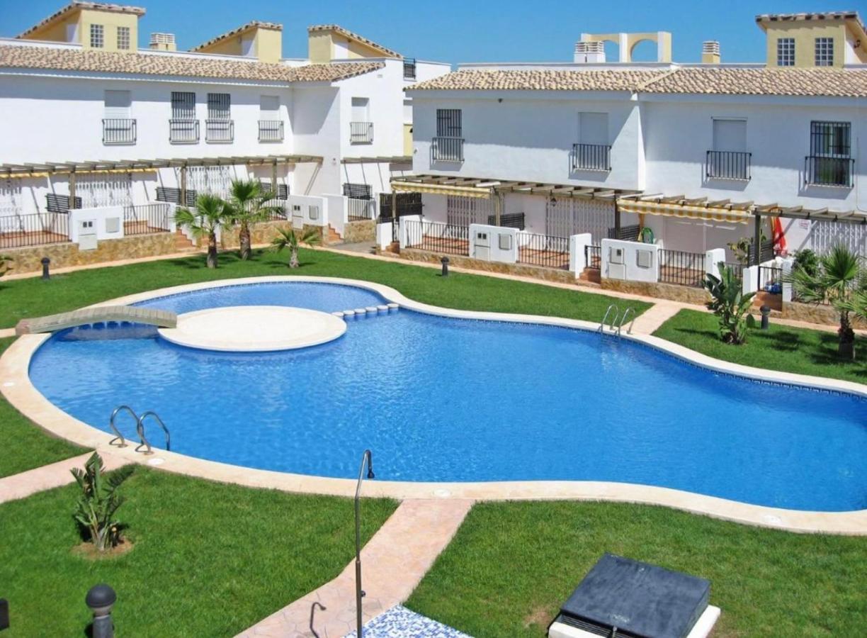 Casa Adosada Con Piscina Y Dos Terrazas Alcossebre المظهر الخارجي الصورة