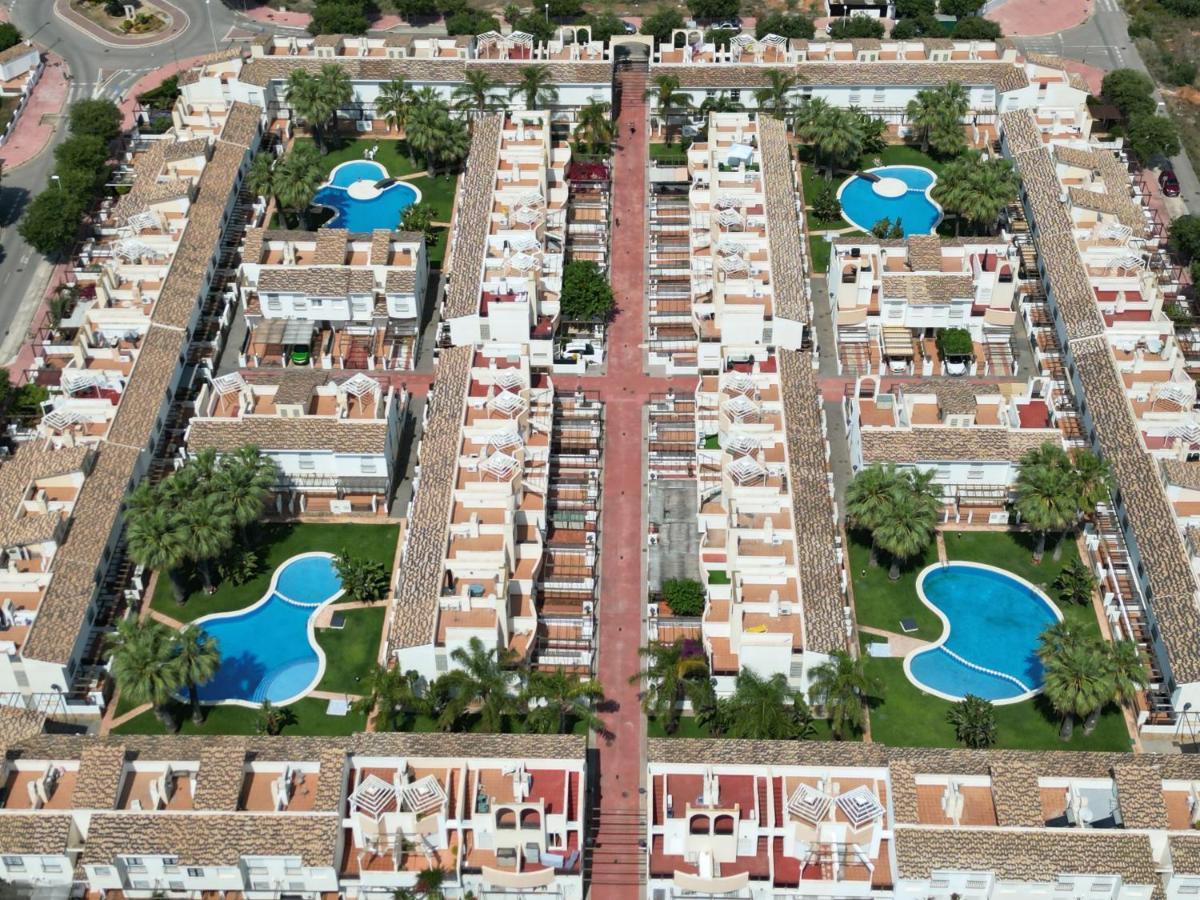 Casa Adosada Con Piscina Y Dos Terrazas Alcossebre المظهر الخارجي الصورة